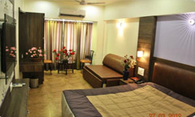 Shreyas Hotel Mahabaleshwar Bagian luar foto