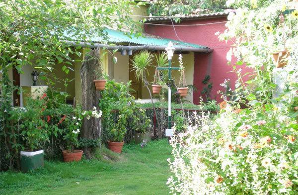 Shreyas Hotel Mahabaleshwar Bagian luar foto